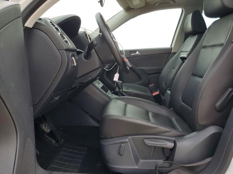2015 Volkswagen Tiguan მანქანა იყიდება აუქციონზე, vin: WVGAV7AX3FW507857, აუქციონის ნომერი: 76195945