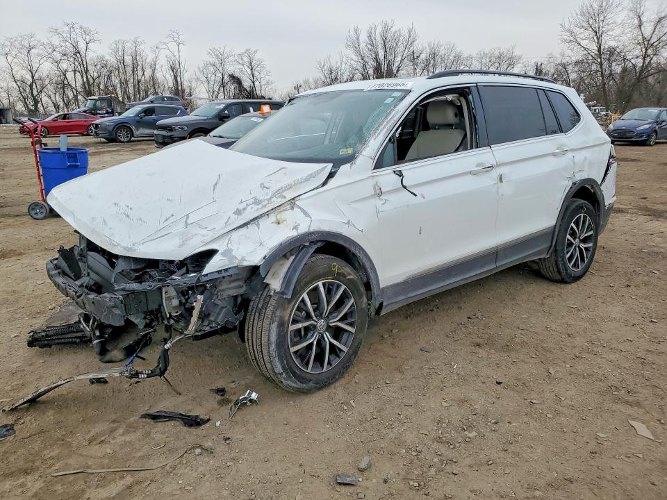 2021 Volkswagen Tiguan მანქანა იყიდება აუქციონზე, vin: 3VV3B7AX7MM053942, აუქციონის ნომერი: 77026965