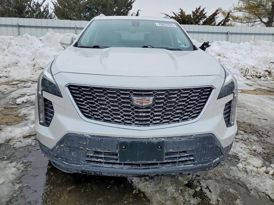 76037825 :رقم المزاد ، 1GYAZAR43KF131276 vin ، 2019 Cadillac Xt4 مزاد بيع