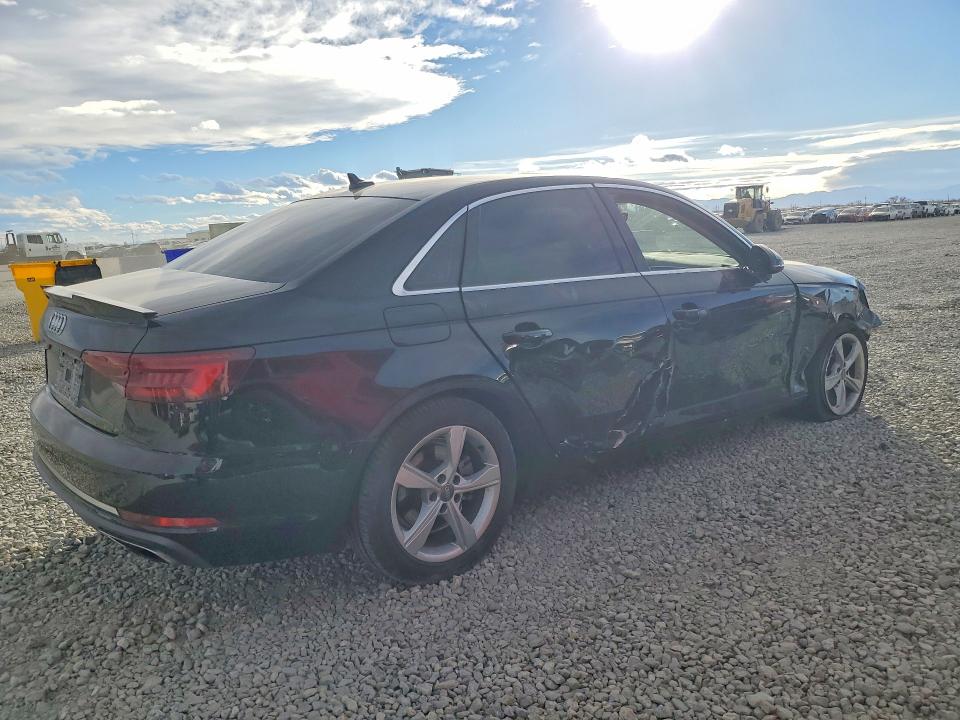 78905895 :رقم المزاد ، WAUGMAF44KA056813 vin ، 2019 Audi A4 مزاد بيع