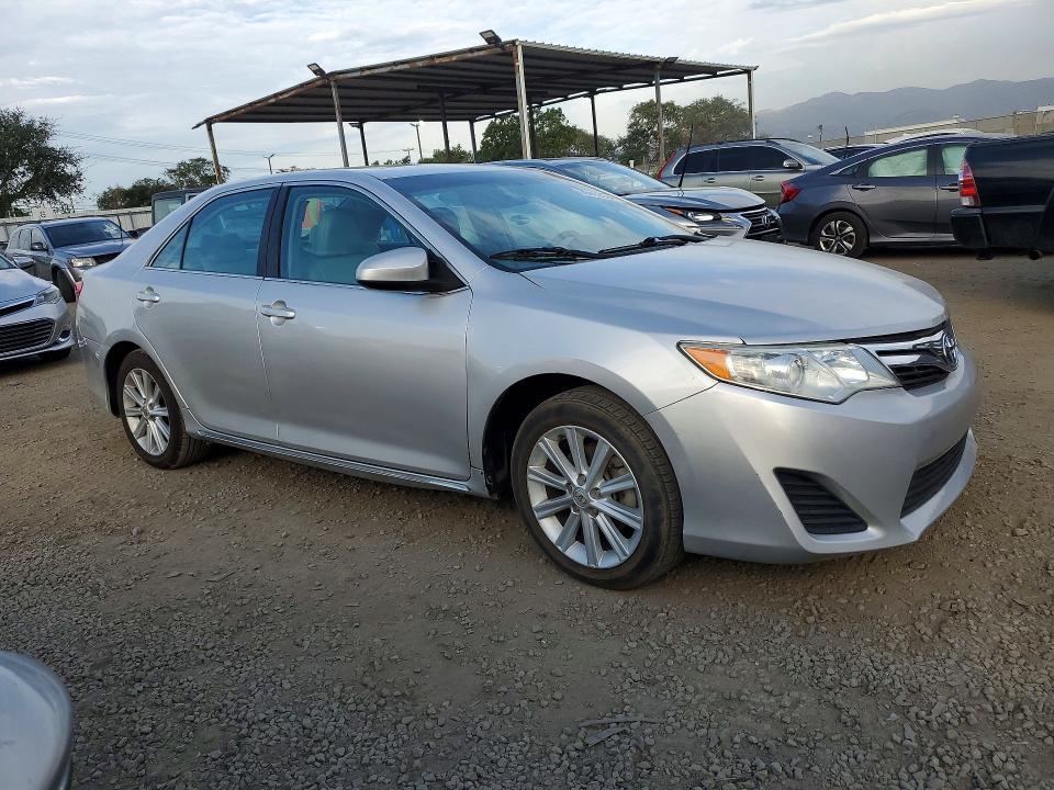 2013 Toyota Camry Hybr მანქანა იყიდება აუქციონზე, vin: 4T1BD1FK0DU086562, აუქციონის ნომერი: 76463685