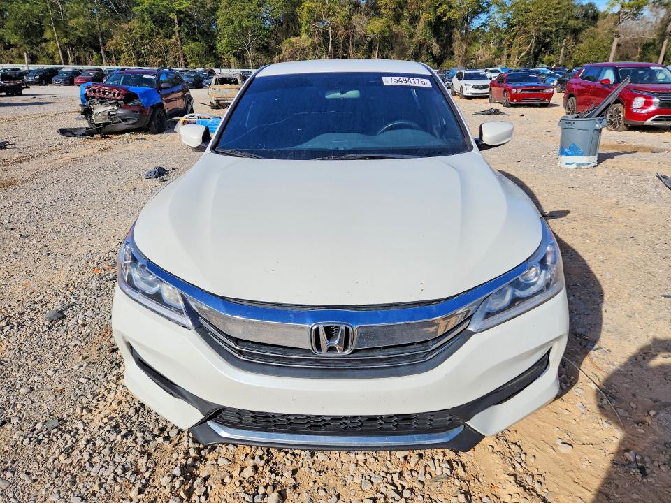 2017 Honda Accord Spo მანქანა იყიდება აუქციონზე, vin: 1HGCR2F5XHA169905, აუქციონის ნომერი: 75494175
