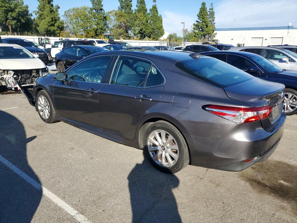 2019 Toyota Camry L მანქანა იყიდება აუქციონზე, vin: 4T1B11HK2KU212309, აუქციონის ნომერი: 77232715