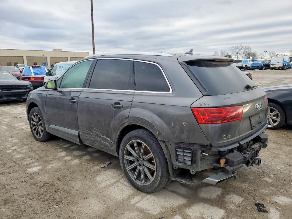 77801945 :رقم المزاد ، WA1AAAF7XKD046727 vin ، 2019 Audi Q7 مزاد بيع