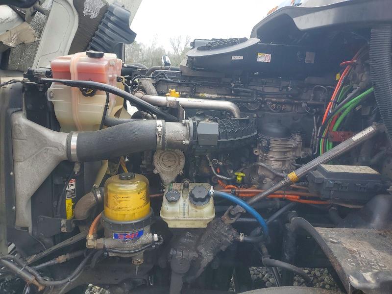 77940885 :رقم المزاد ، 3AKJGLDR2JSJP4899 vin ، 2018 Freightliner Cascadia 125 مزاد بيع