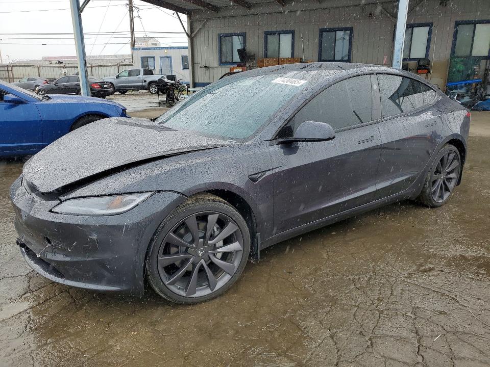 2025 Tesla Model 3 მანქანა იყიდება აუქციონზე, vin: 5YJ3E1EA4SF071003, აუქციონის ნომერი: 77430465