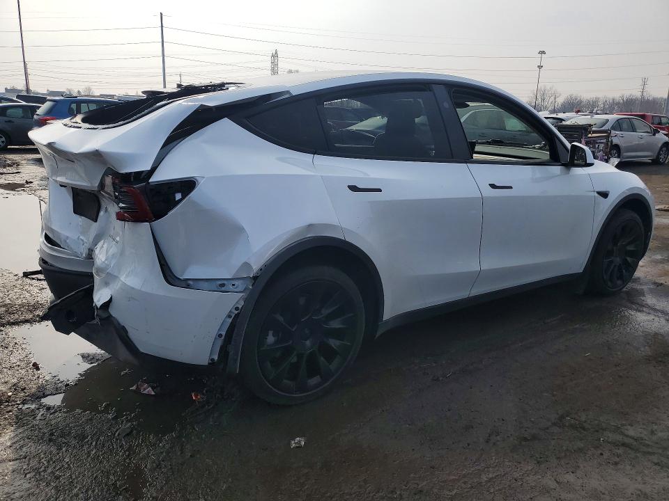 77956795 :رقم المزاد ، 7SAYGDEE6RA307097 vin ، 2024 Tesla Model Y مزاد بيع
