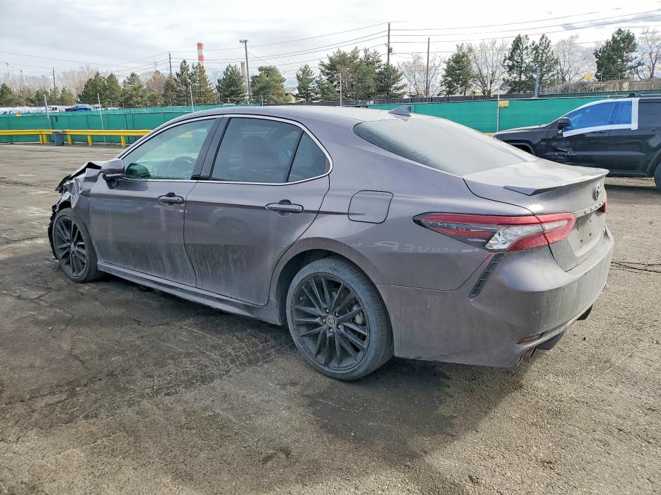 Продажа на аукционе авто 2022 Toyota Camry, vin: 4T1K61AKXNU052549, номер лота: 77238765
