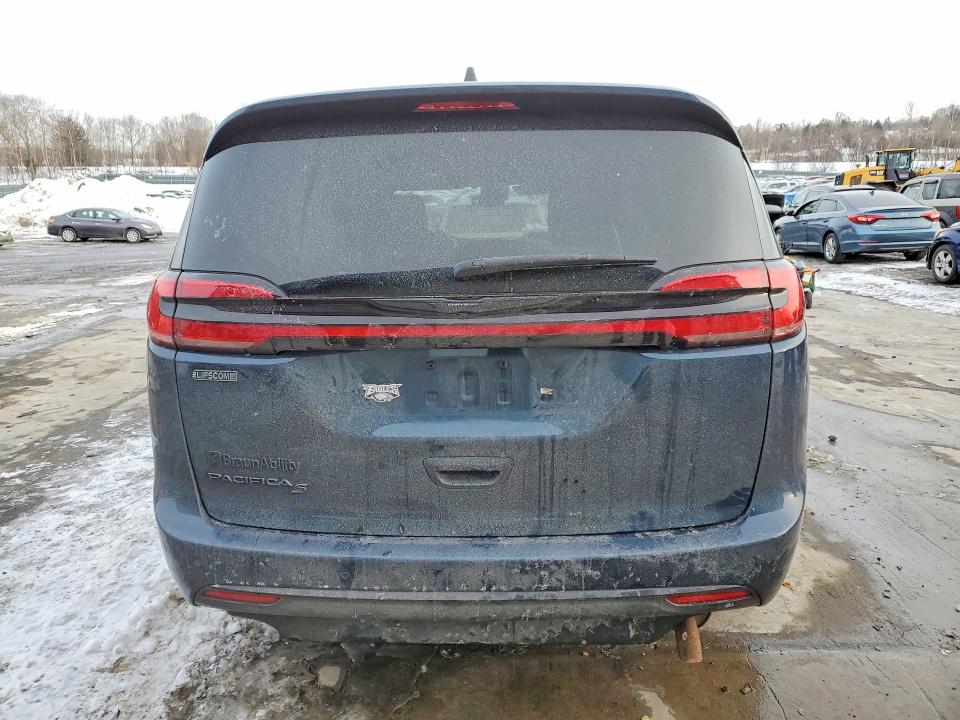 Продажа на аукционе авто 2024 Chrysler Pacifica, vin: 2C4RC1BG3RR102460, номер лота: 75358995