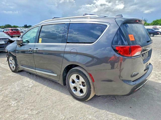2017 Chrysler Pacifica მანქანა იყიდება აუქციონზე, vin: 2C4RC1EG7HR821754, აუქციონის ნომერი: 77802075