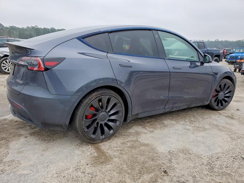 Продажа на аукционе авто 2022 Tesla Model Y, vin: 7SAYGDEF7NF373549, номер лота: 74639005