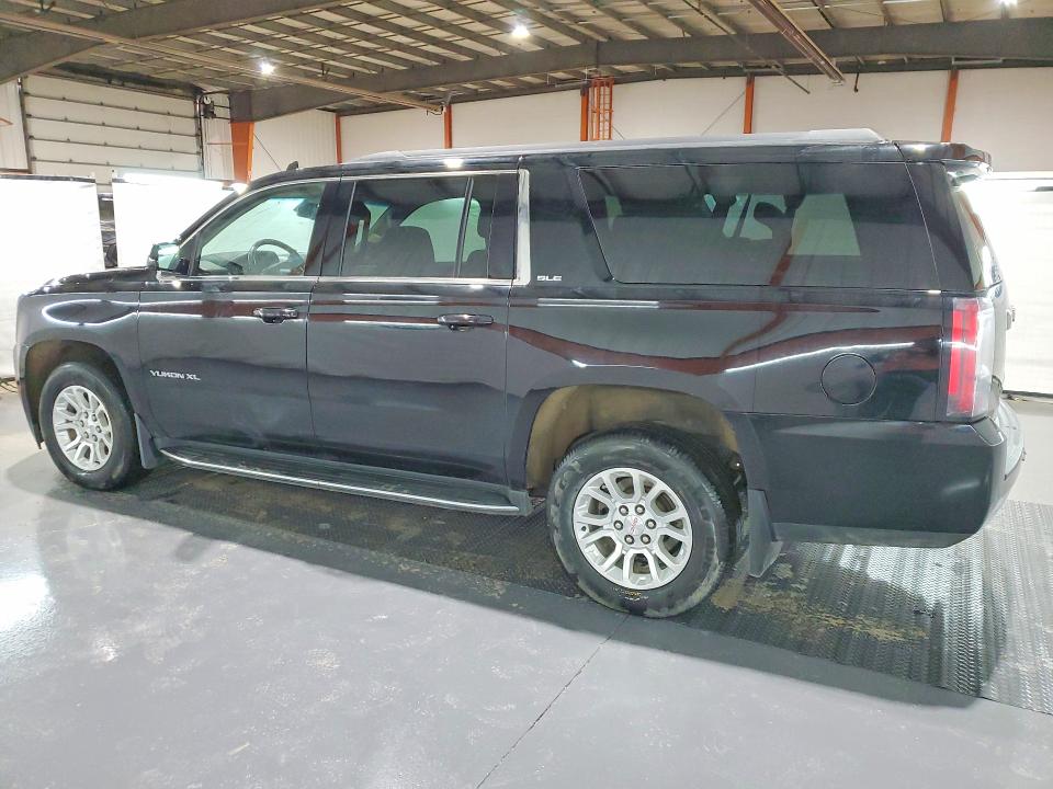 78426115 :رقم المزاد ، 1GKS2FKC0HR118140 vin ، 2017 Gmc Yukon Xl مزاد بيع