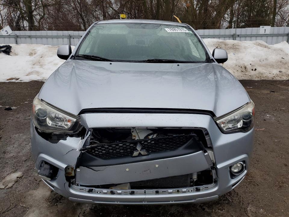 76951915 :رقم المزاد ، JA4AH3AU1BZ607081 vin ، 2011 Mitsubishi Rvr مزاد بيع
