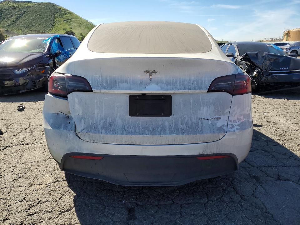2024 Tesla Model Y მანქანა იყიდება აუქციონზე, vin: 7SAYGDEE5RA258328, აუქციონის ნომერი: 72343415