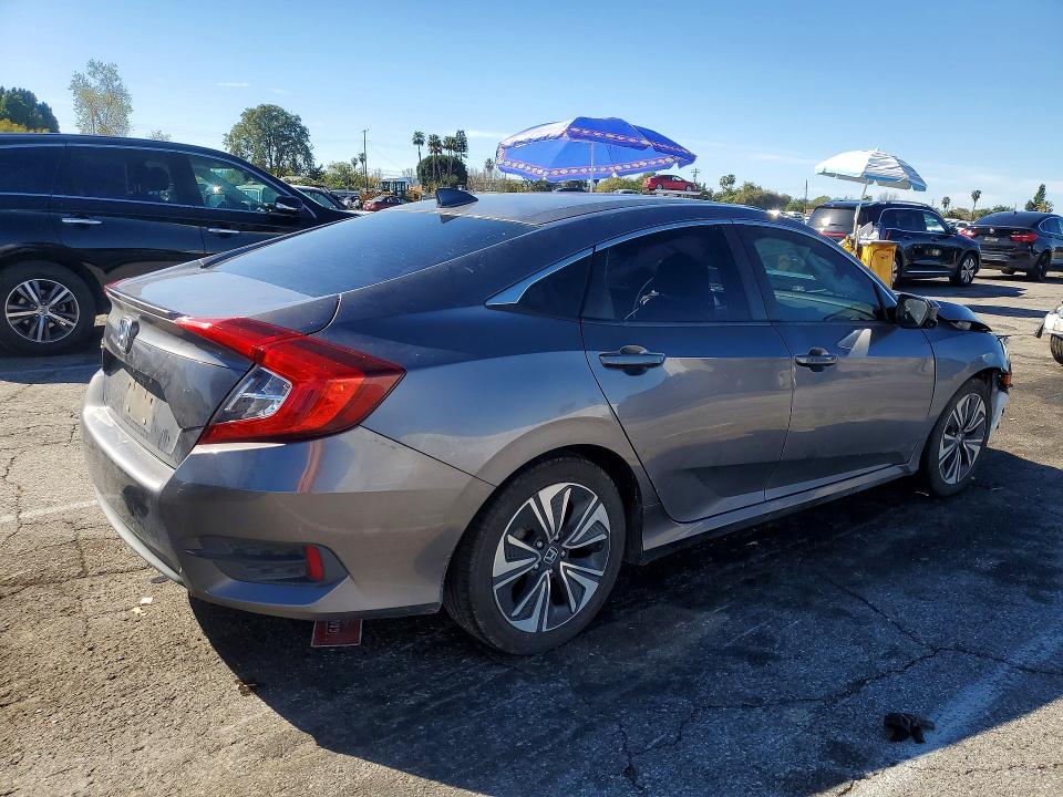 78300385 :رقم المزاد ، JHMFC1F77JX041972 vin ، 2018 Honda Civic مزاد بيع