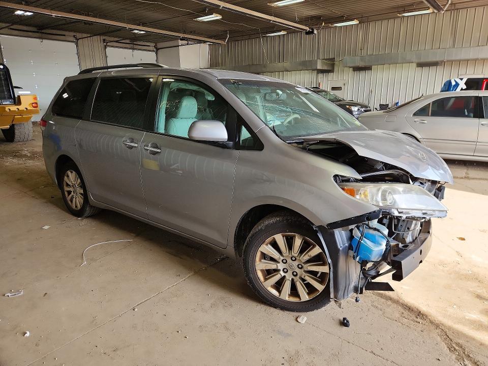 2011 Toyota Sienna მანქანა იყიდება აუქციონზე, vin: 5TDDK3DC6BS029911, აუქციონის ნომერი: 79528885