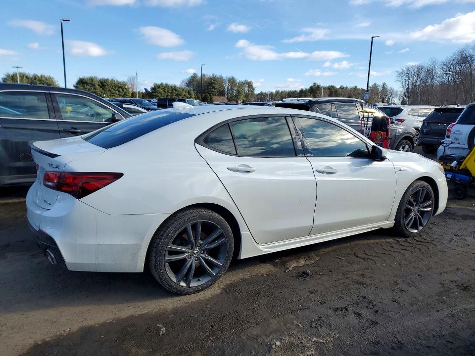 76120905 :رقم المزاد ، 19UUB3F69JA006823 vin ، 2018 Acura Tlx مزاد بيع