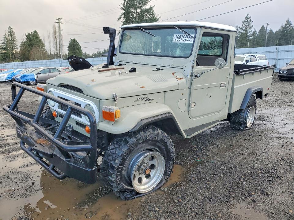 76976455 :رقم المزاد ، FJ4526223 vin ، 1967 Toyota Land Cruiser مزاد بيع