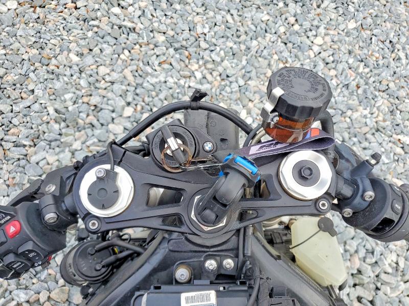 75614805 :رقم المزاد ، WB10E2305M6D87107 vin ، 2021 Bmw S 1000 مزاد بيع