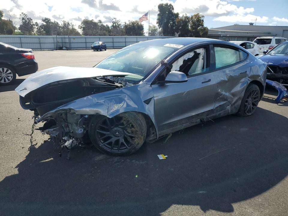 Продаж на аукціоні авто 2025 Tesla Model 3, vin: 5YJ3E1EA8SF960368, номер лоту: 78351305