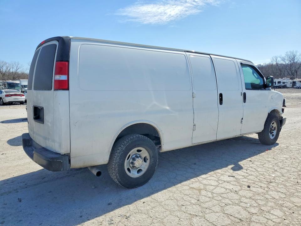 2021 Chev Express G2500 მანქანა იყიდება აუქციონზე, vin: 1GCWGBFPXM1153541, აუქციონის ნომერი: 78892415