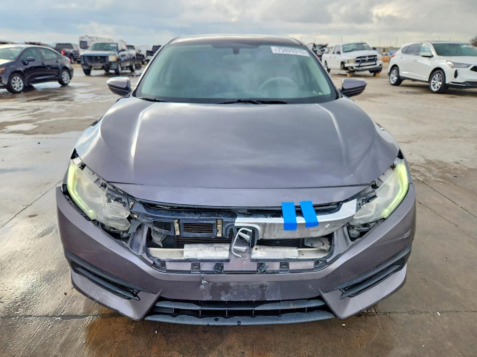 Продажа на аукционе авто 2018 Honda Civic, vin: 2HGFC2F51JH501753, номер лота: 75809315