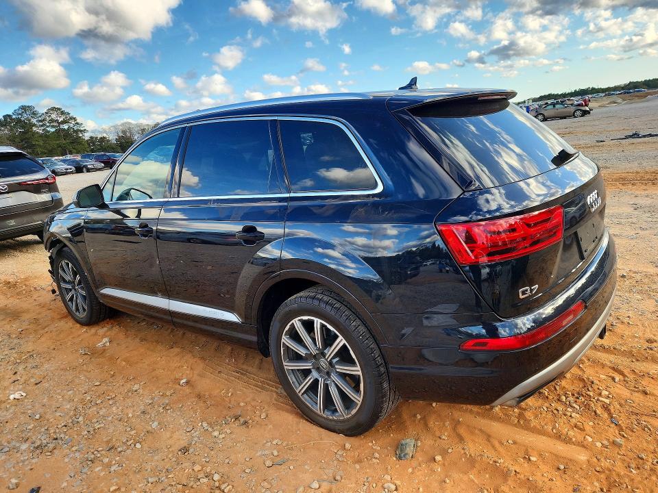 Продаж на аукціоні авто 2017 Audi Q7, vin: WA1LAAF70HD015326, номер лоту: 75856035