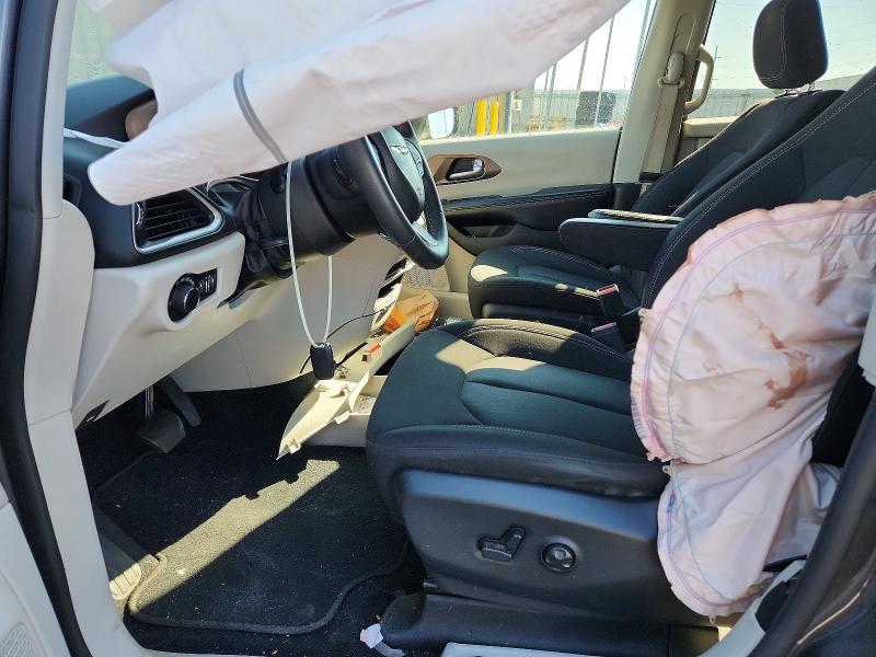 Продаж на аукціоні авто 2022 Chrysler Voyager, vin: 2C4RC1CGXNR203438, номер лоту: 75655565
