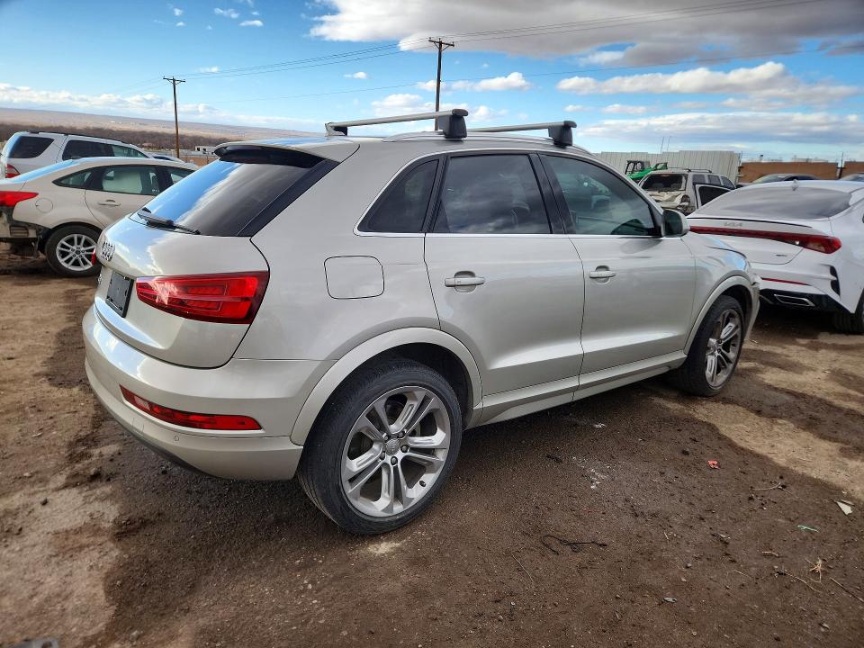 77297315 :رقم المزاد ، WA1BFCFS9GR021463 vin ، 2016 Audi Q3 مزاد بيع