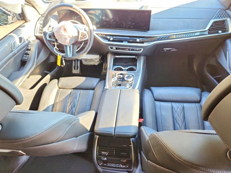 77390265 :رقم المزاد ، 5UX33EM04T9023775 vin ، 2026 Bmw X7 مزاد بيع