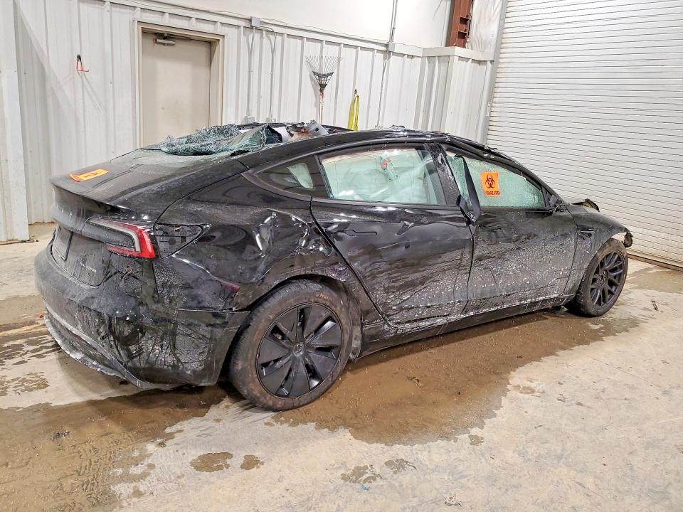 2025 Tesla Model 3 მანქანა იყიდება აუქციონზე, vin: 5YJ3E1EB2SF981032, აუქციონის ნომერი: 75696345