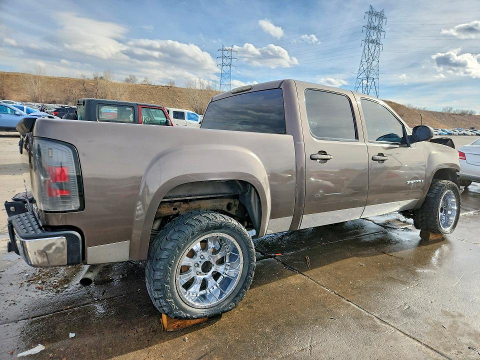 Продажа на аукционе авто 2007 Gmc New Sierra, vin: 2GTEK133871704571, номер лота: 77010645
