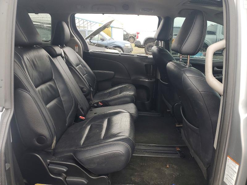 Продажа на аукционе авто 2015 Toyota Sienna, vin: 5TDXK3DC7FS623961, номер лота: 77720495