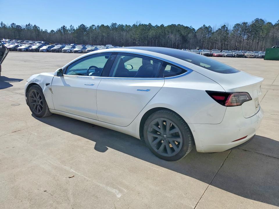 Продажа на аукционе авто 2018 Tesla Model 3, vin: 5YJ3E1EA0JF057761, номер лота: 77647955