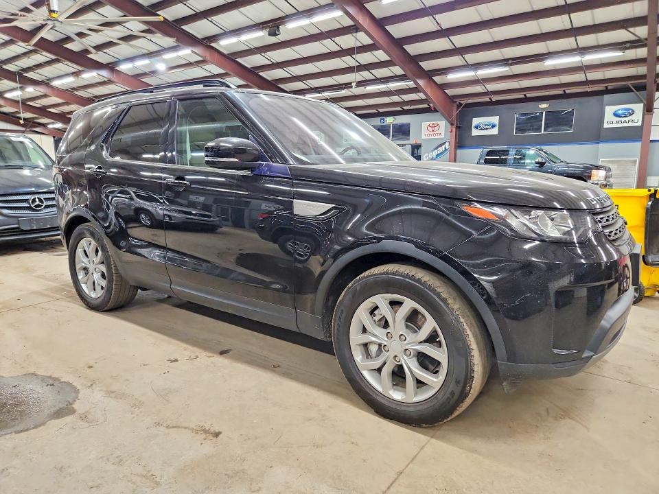 77961485 :رقم المزاد ، SALRG2RV9JA057928 vin ، 2018 Land Rover Discovery مزاد بيع