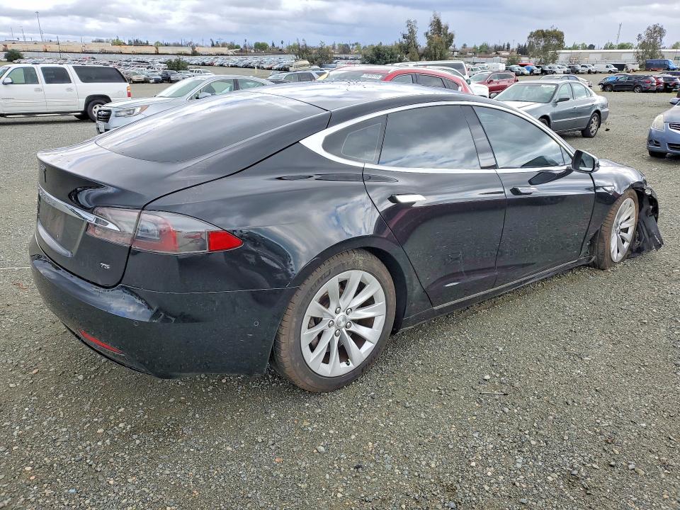 Продажа на аукционе авто 2016 Tesla Model S, vin: 5YJSA1E12GF142701, номер лота: 77784505