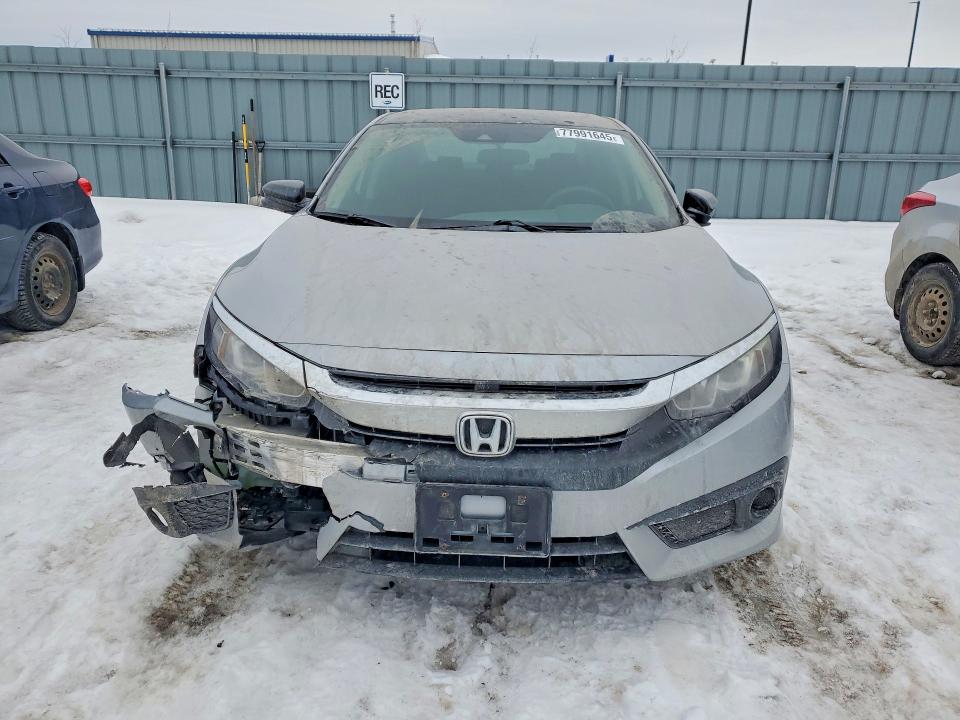 77991645 :رقم المزاد ، 2HGFC2F87HH025979 vin ، 2017 Honda Civic مزاد بيع
