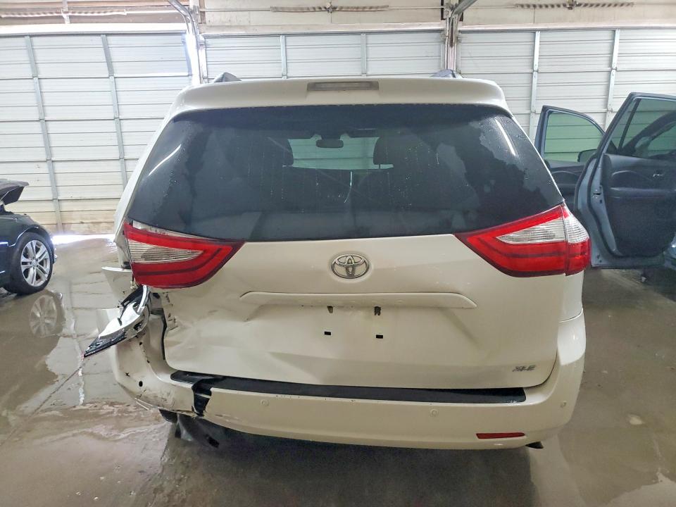 Aukcja sprzedaży 2017 Toyota Sienna, vin: 5TDYZ3DC4HS856456, numer aukcji: 77960485