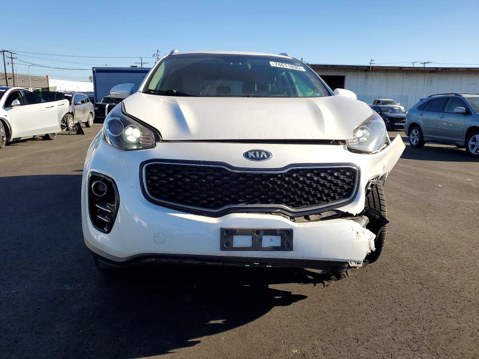 Продажа на аукционе авто 2018 Kia Sportage, vin: KNDPNCAC1J7428663, номер лота: 74511035