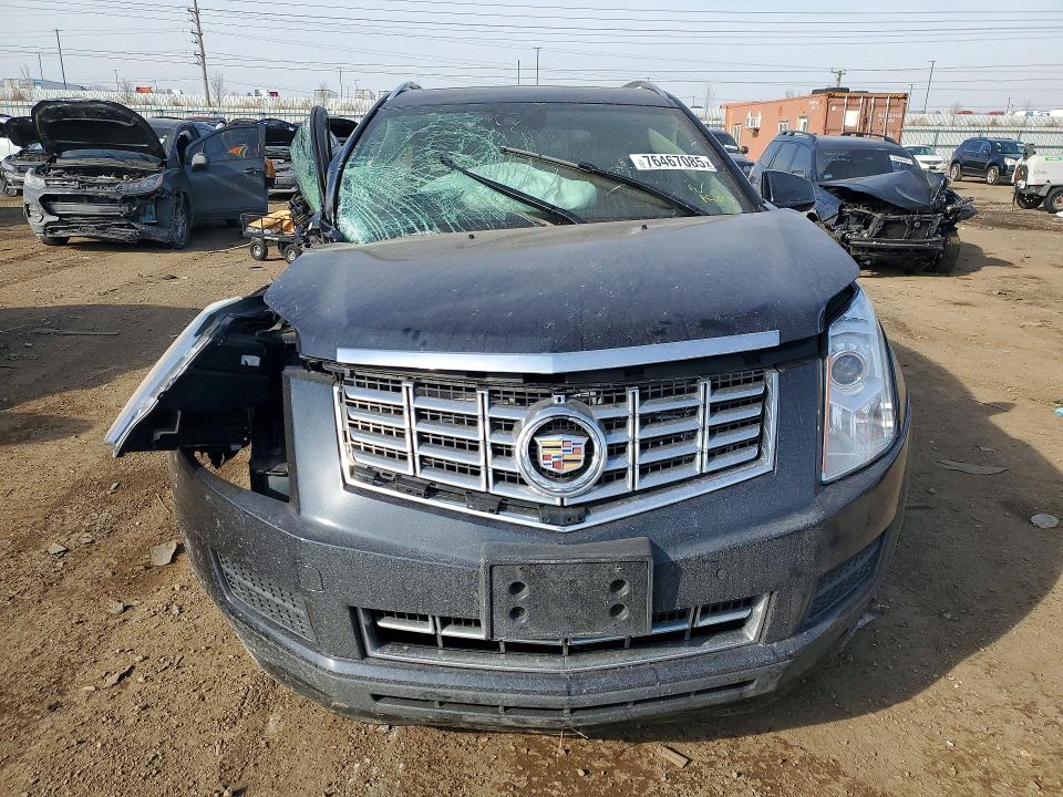 76467085 :رقم المزاد ، 3GYFNEE38FS524133 vin ، 2015 Cadillac Srx مزاد بيع