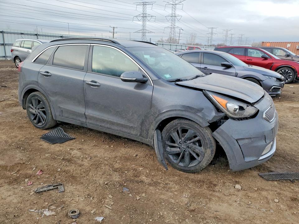 77927705 :رقم المزاد ، KNDCC3LC1J5149548 vin ، 2018 Kia Niro مزاد بيع