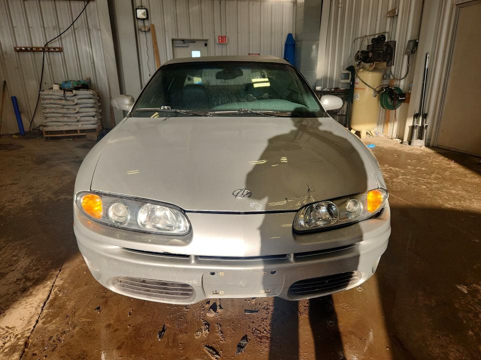 2001 Oldsmobile Aurora მანქანა იყიდება აუქციონზე, vin: 1G3GR64H014205500, აუქციონის ნომერი: 78086335