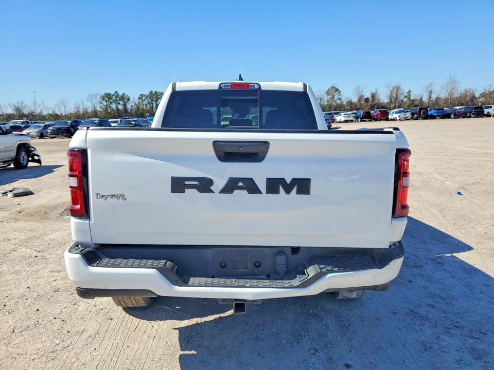 Продаж на аукціоні авто 2025 Ram 1500, vin: 1C6RREGG1SN647646, номер лоту: 76614475