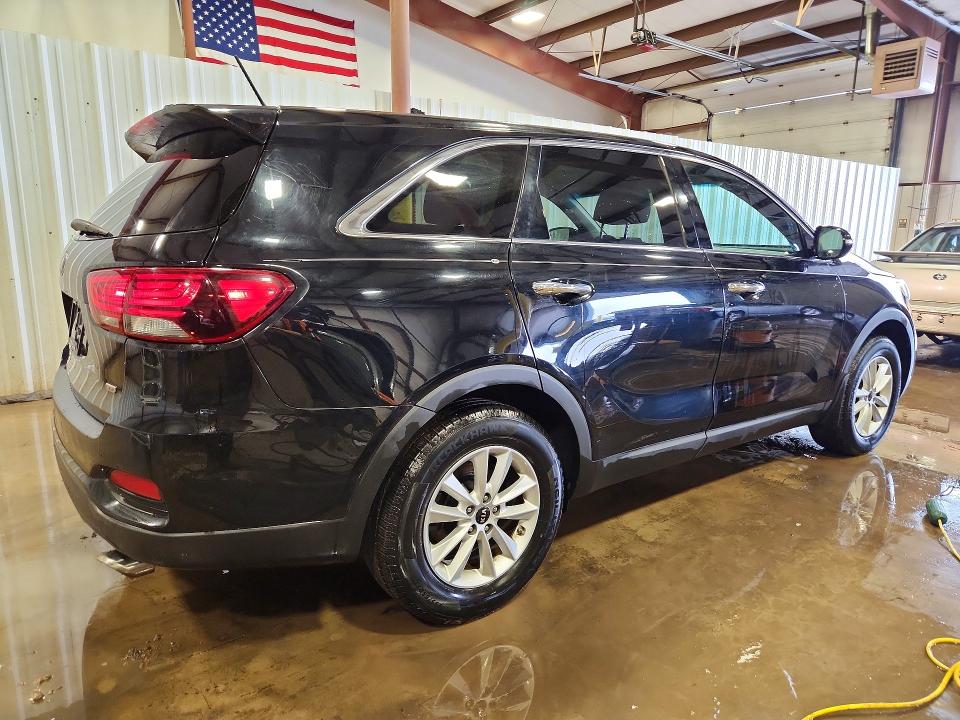 Продажа на аукционе авто 2019 Kia Sorento, vin: 5XYPG4A38KG577060, номер лота: 78300065
