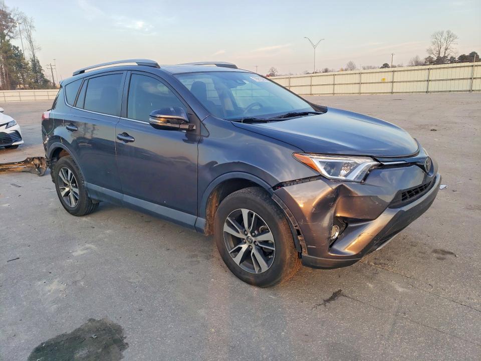 2018 Toyota Rav4 მანქანა იყიდება აუქციონზე, vin: 2T3RFREV4JW842741, აუქციონის ნომერი: 76913465