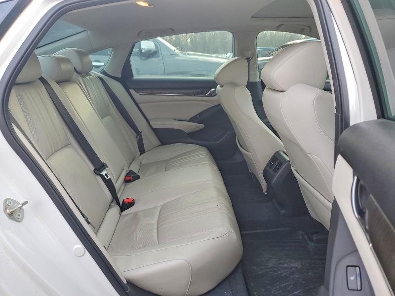 Продаж на аукціоні авто 2018 Honda Accord, vin: 1HGCV1F96JA186683, номер лоту: 77484135