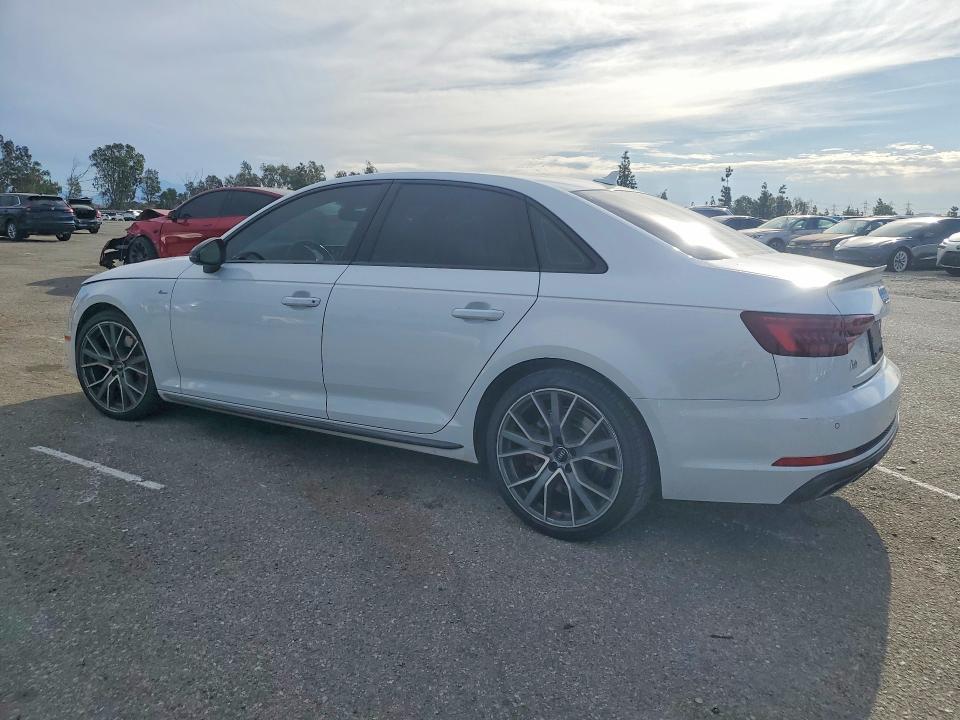 Продажа на аукционе авто 2019 Audi A4, vin: WAUENAF47KN003472, номер лота: 76184555