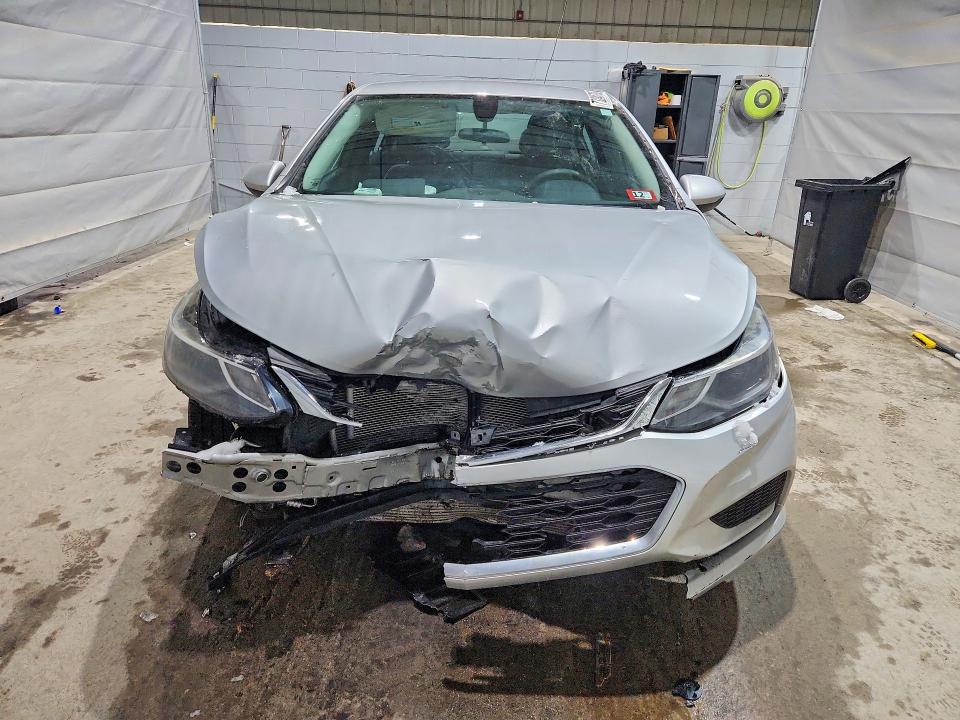 Продаж на аукціоні авто 2018 Chevrolet Cruze, vin: 1G1BE5SM2J7208549, номер лоту: 73240785