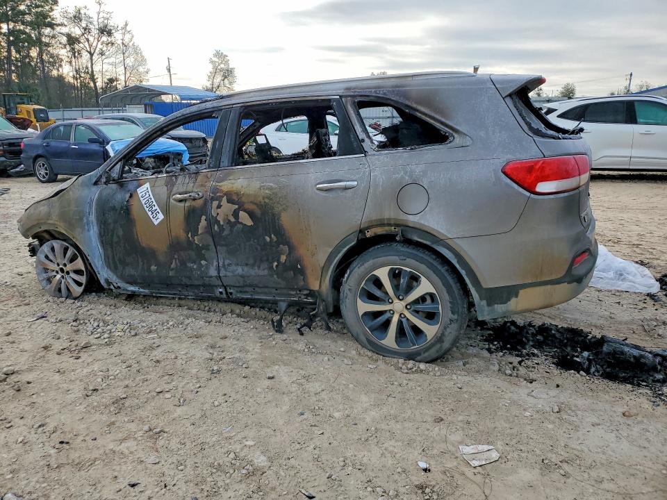 75769645 :رقم المزاد ، 5XYPH4A17GG186596 vin ، 2016 Kia Sorento مزاد بيع