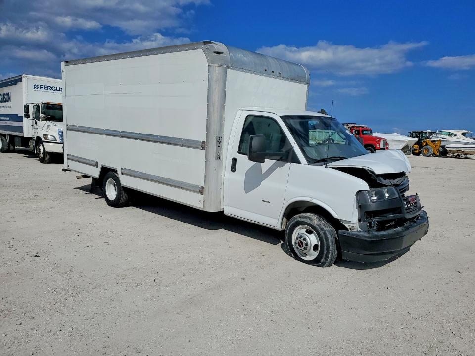 79659485 :رقم المزاد ، 7GZ37TC74MN013333 vin ، 2021 Gmc Savana مزاد بيع